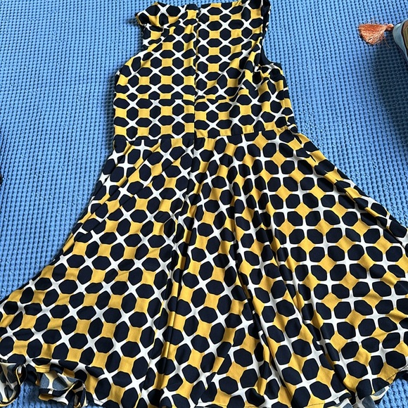Donna Morgan Collection yellow and black dress size 10. - Picture 2 of 2